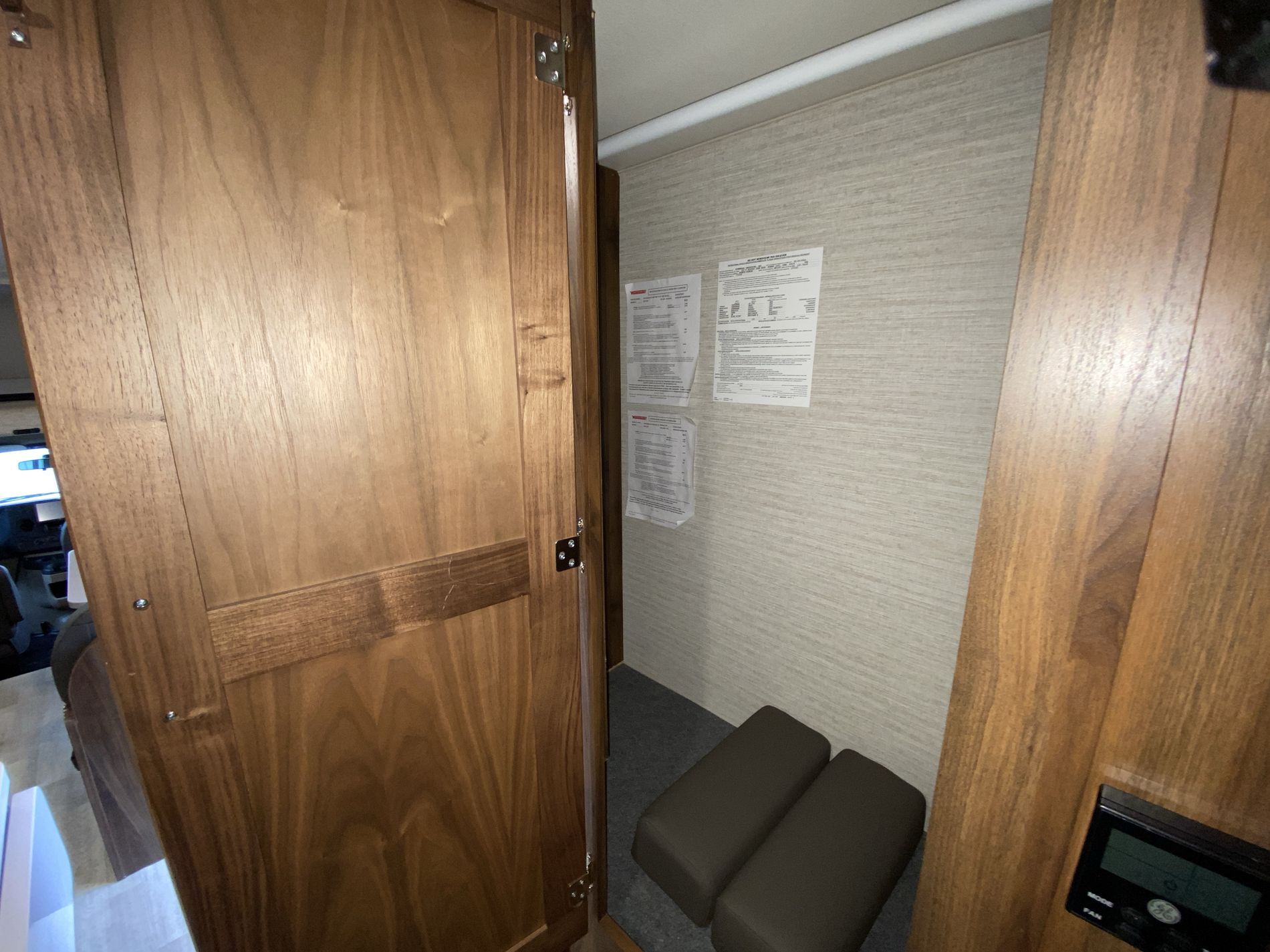 2025 WINNEBAGO MINNIE WINNIE 26T, , hi-res image number 38